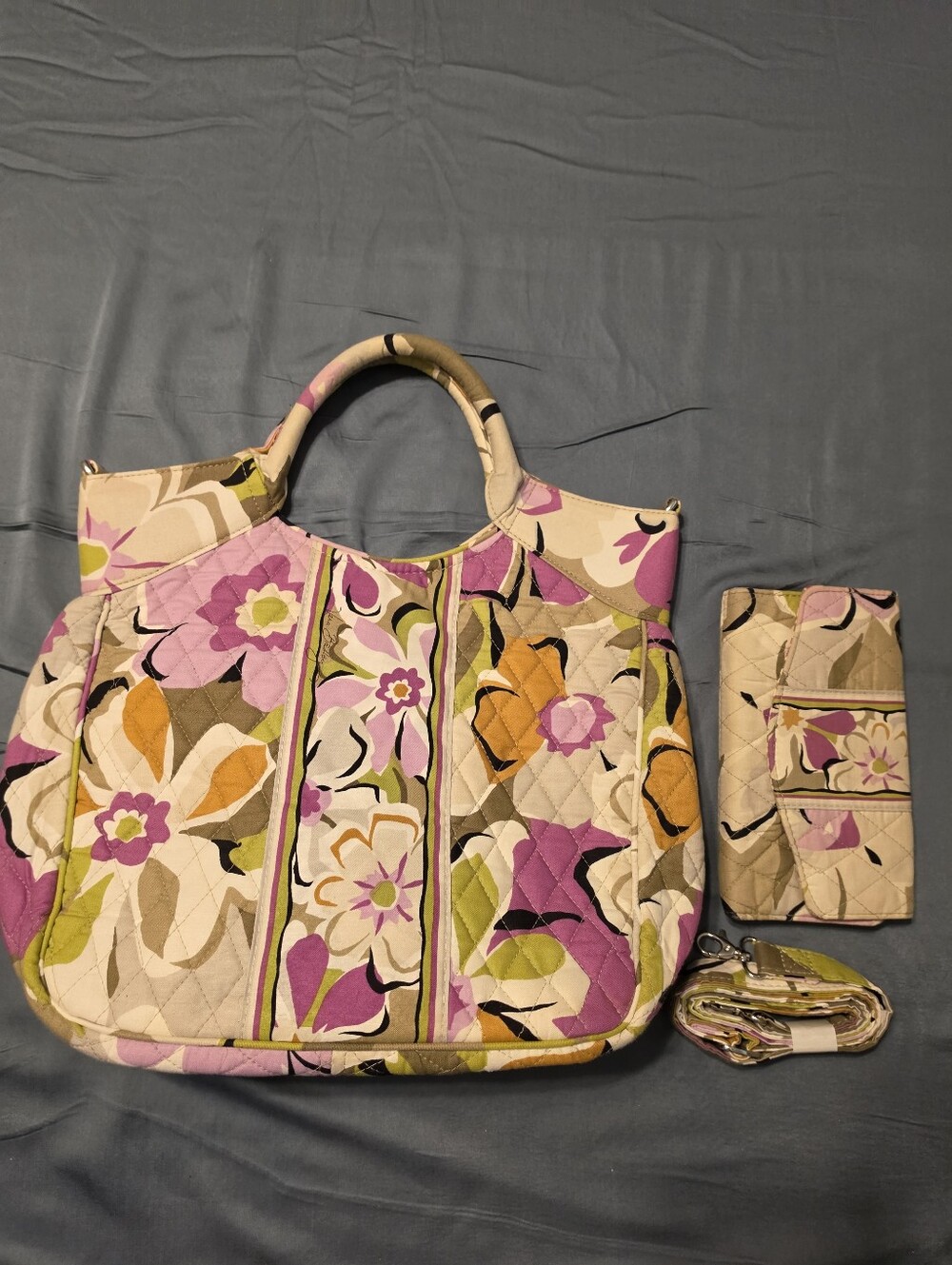 Vera Bradley Large Handbag with Matching Wallet in Portobello Road EUC